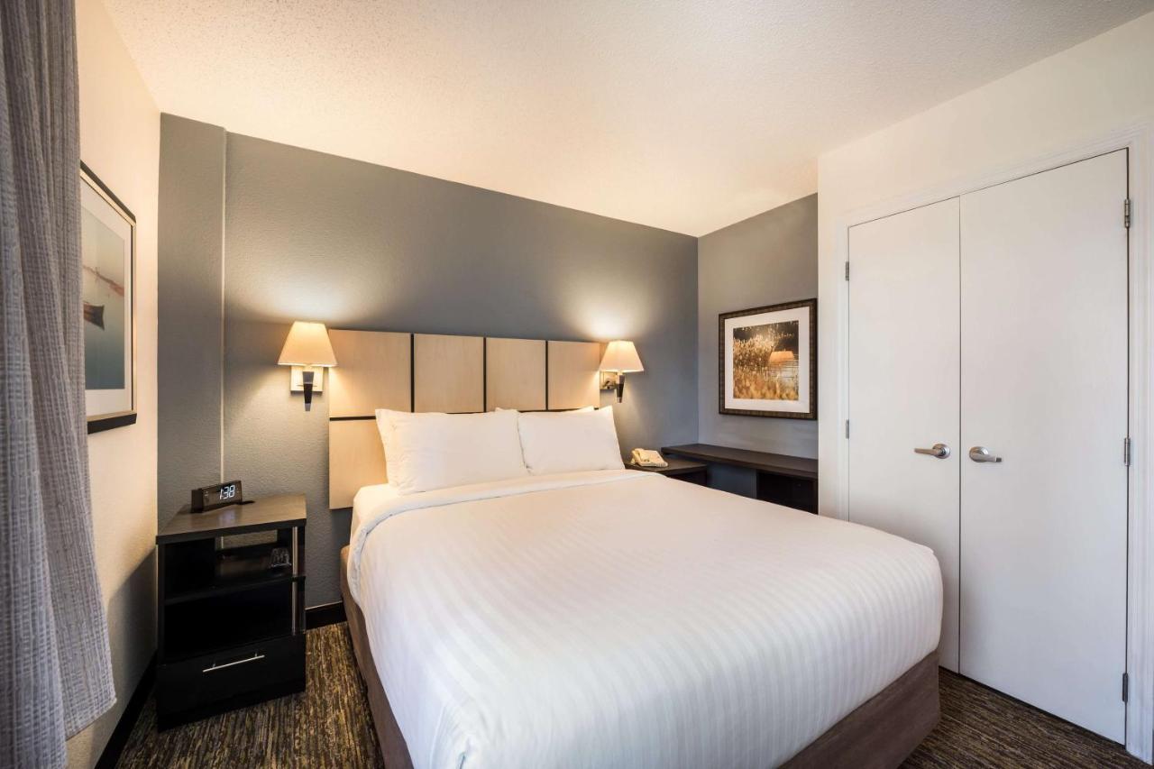 Sonesta Simply Suites Arlington Exteriör bild