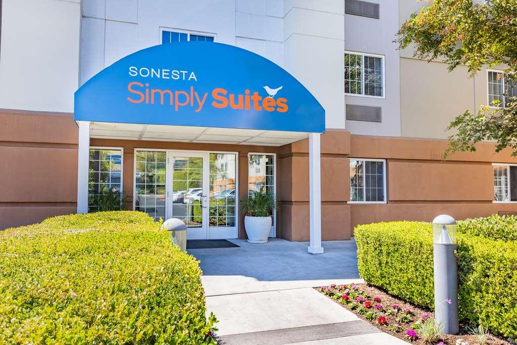 Sonesta Simply Suites Arlington Exteriör bild